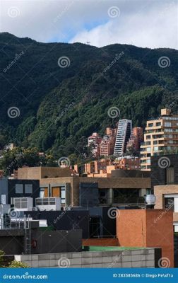  Gravity's Architect: Unveiling the Secrets Behind Colombia's Architectural Marvels!